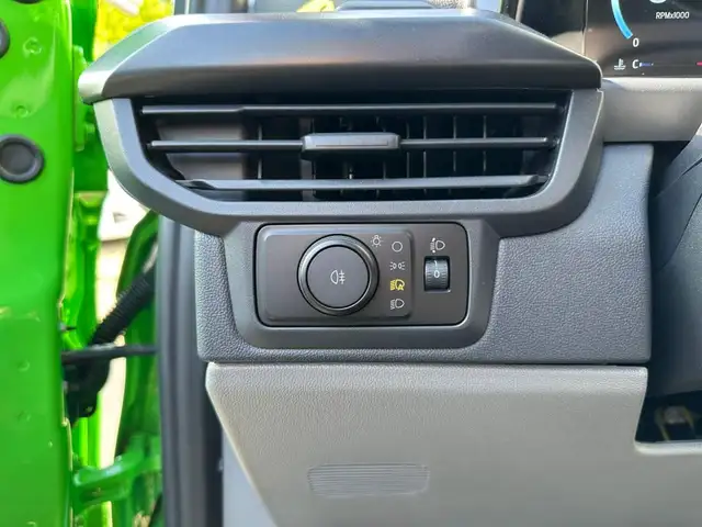 Ford Transit Custom view 19