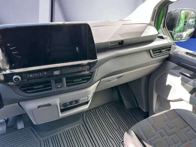 Ford Transit Custom view 10
