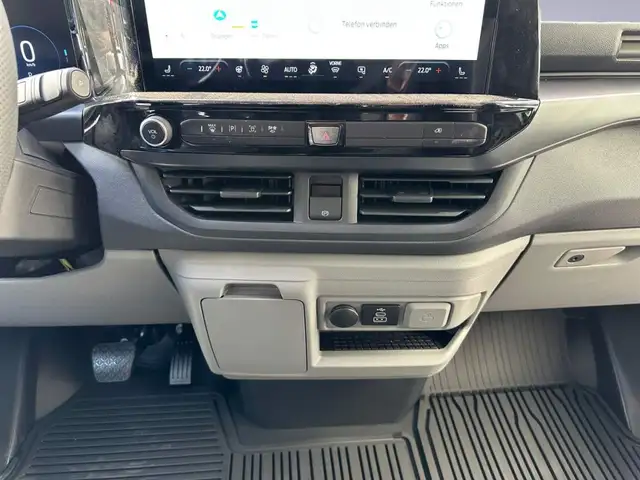 Ford Transit Custom view 13
