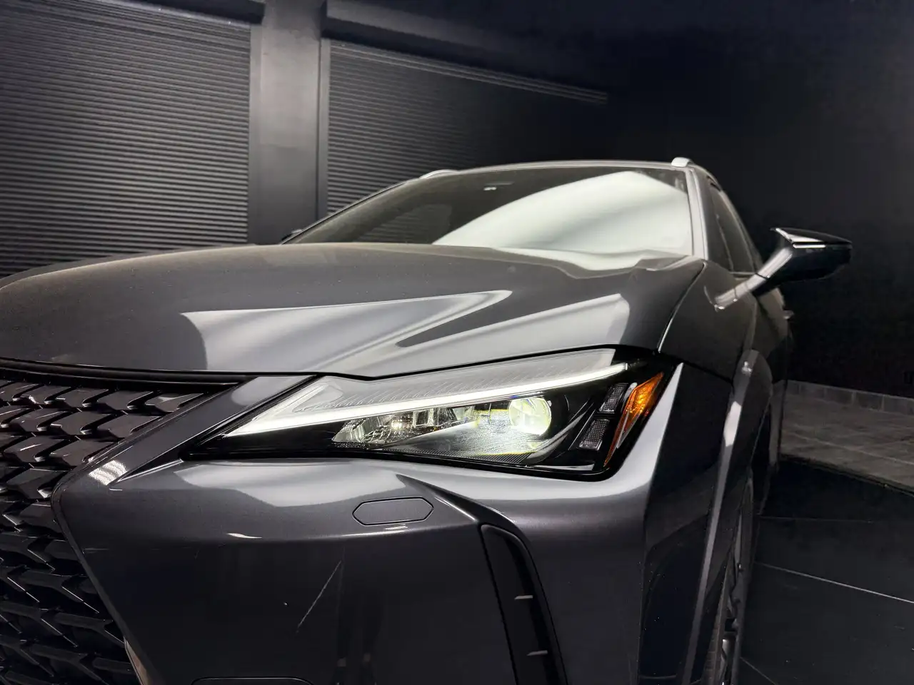 Lexus UX снимка Lexus UX
