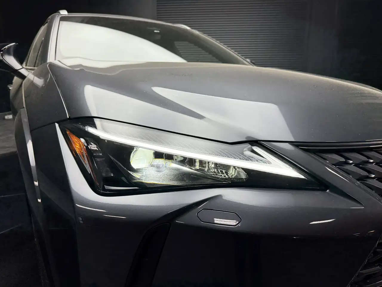 Lexus UX снимка Lexus UX