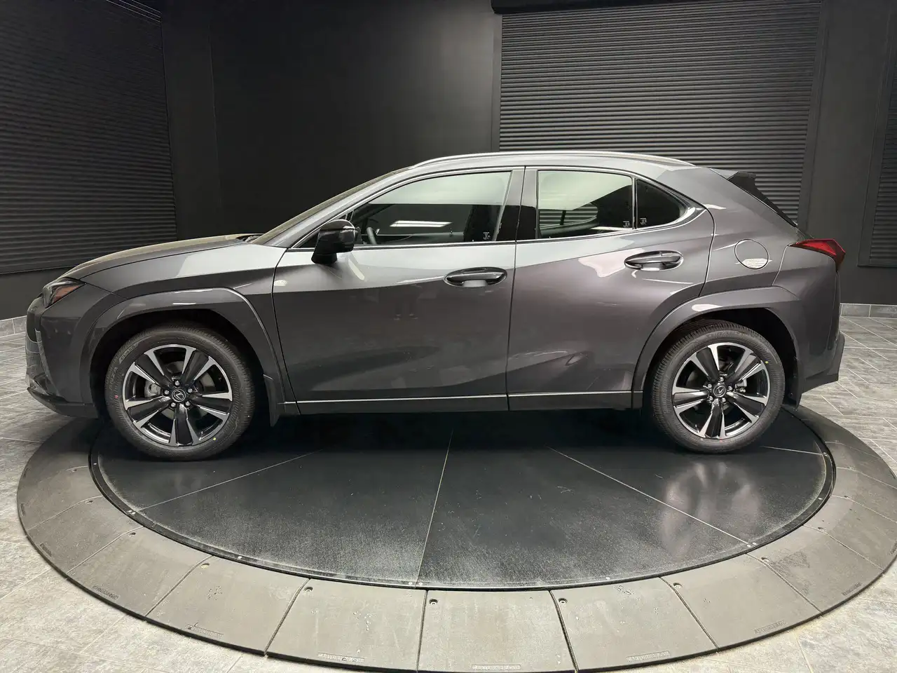 Lexus UX снимка Lexus UX