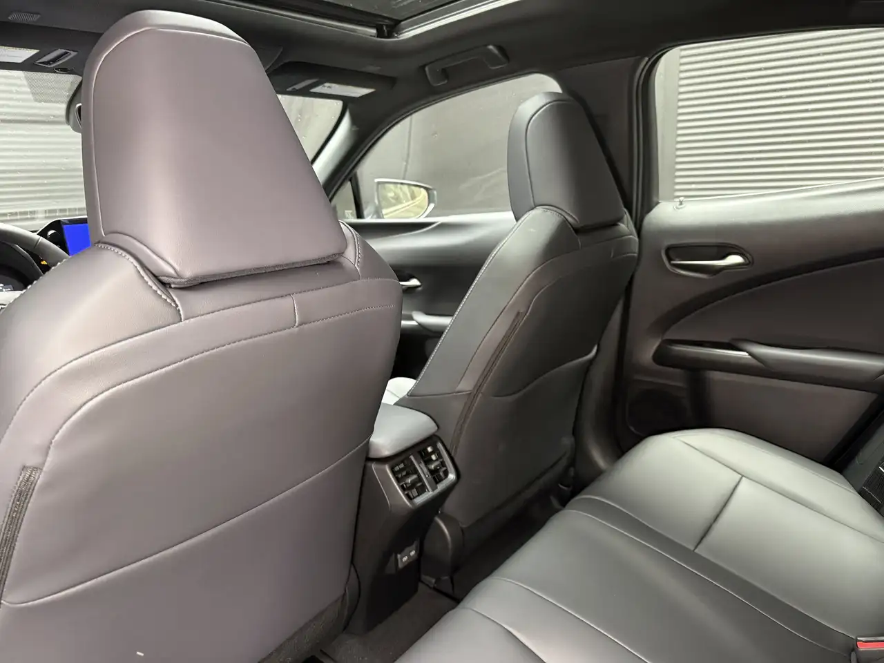 Lexus UX снимка Lexus UX