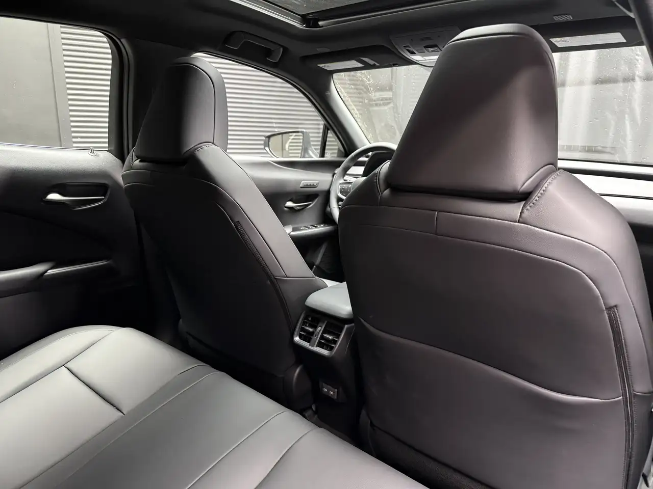 Lexus UX снимка Lexus UX