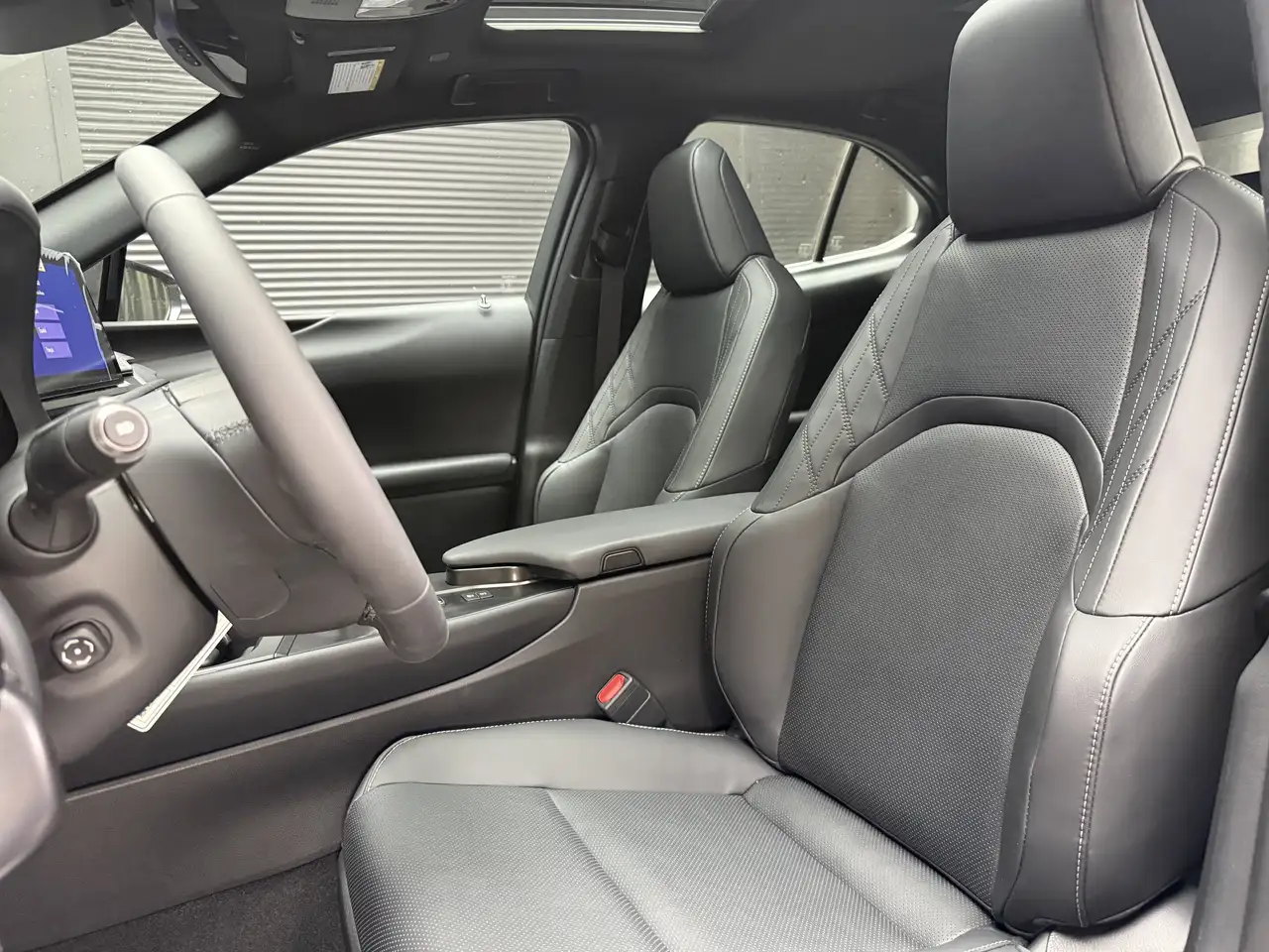 Lexus UX снимка Lexus UX