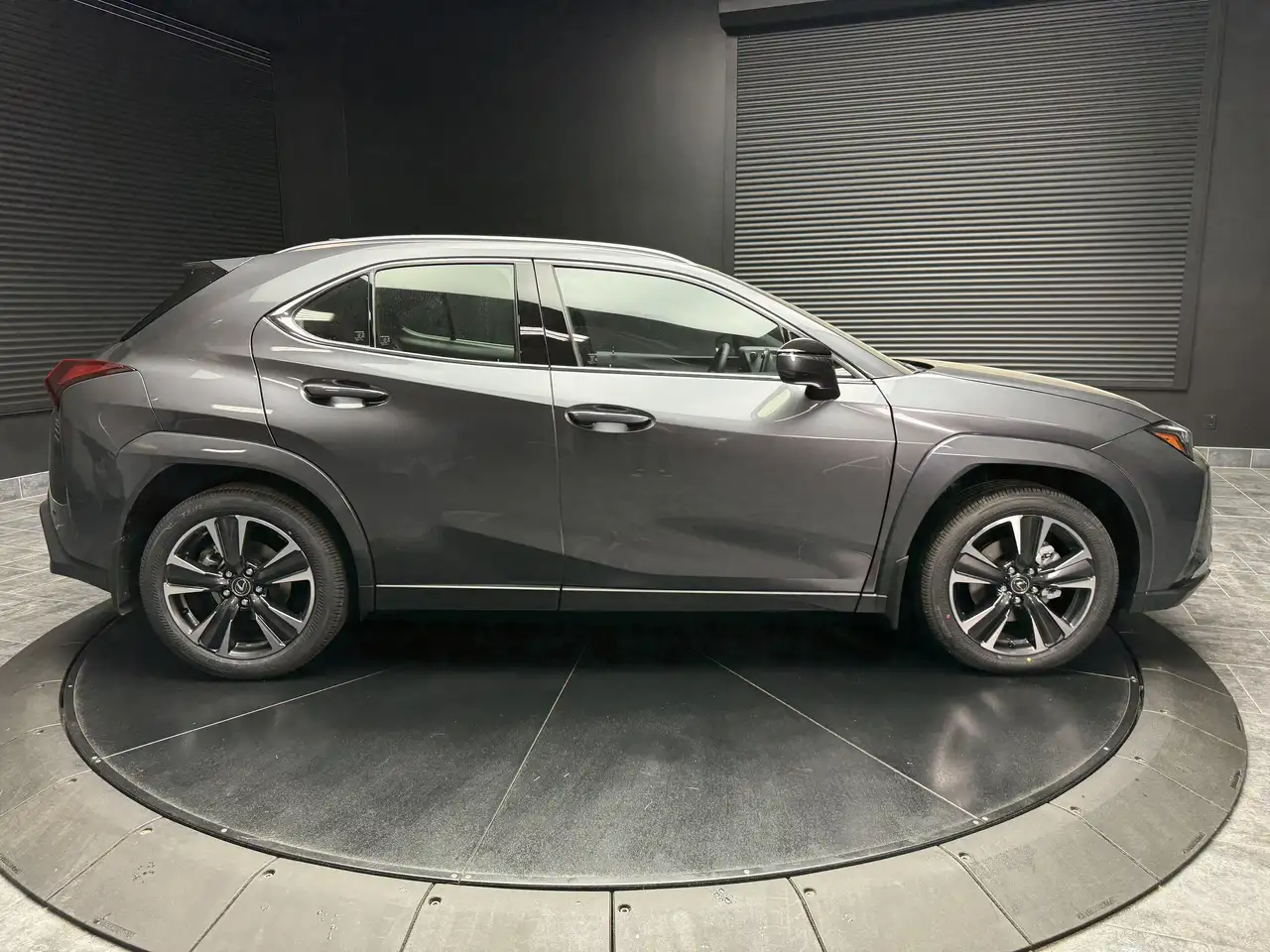 Lexus UX снимка Lexus UX