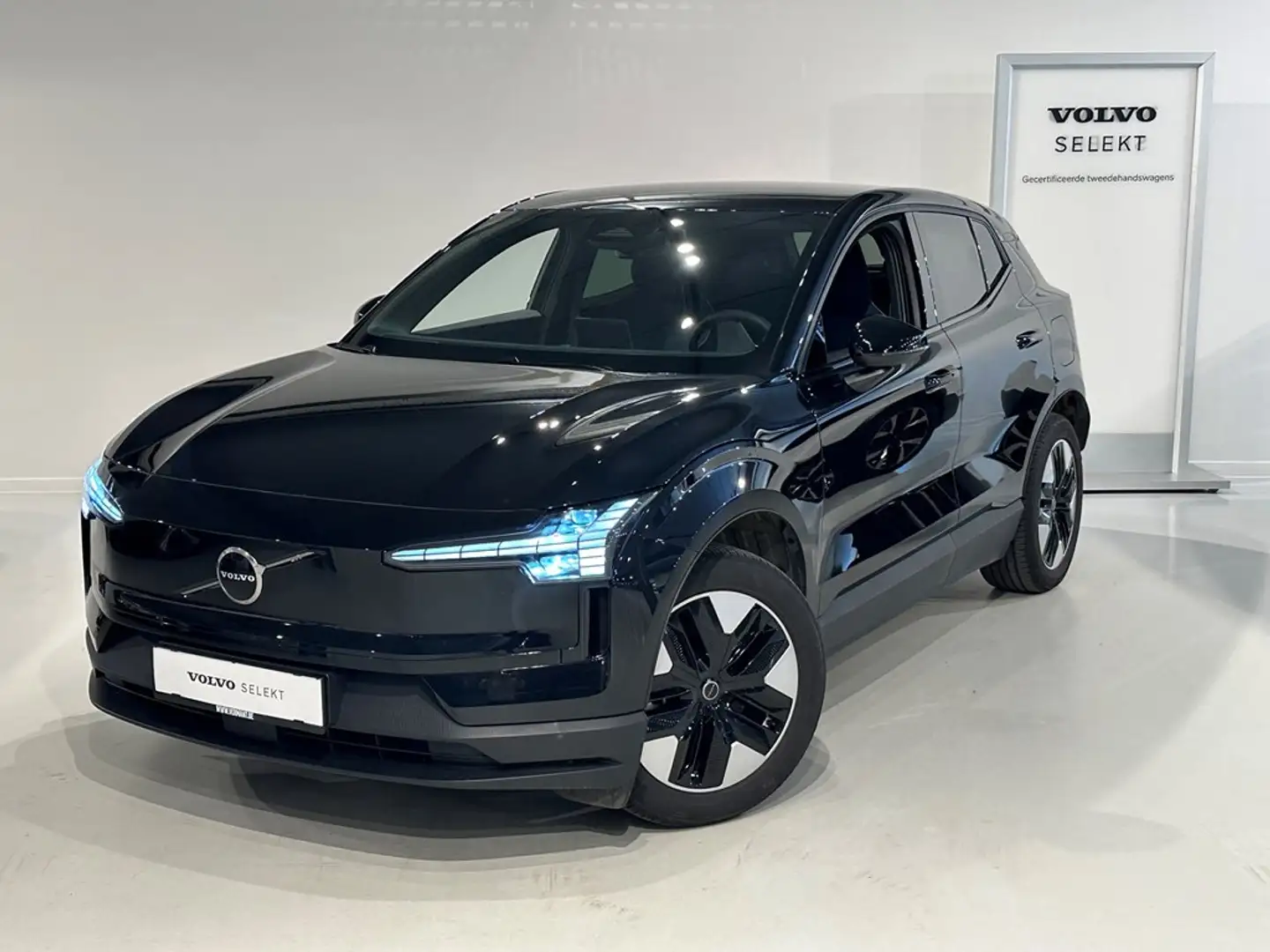 Volvo EX30 Fekete - 1