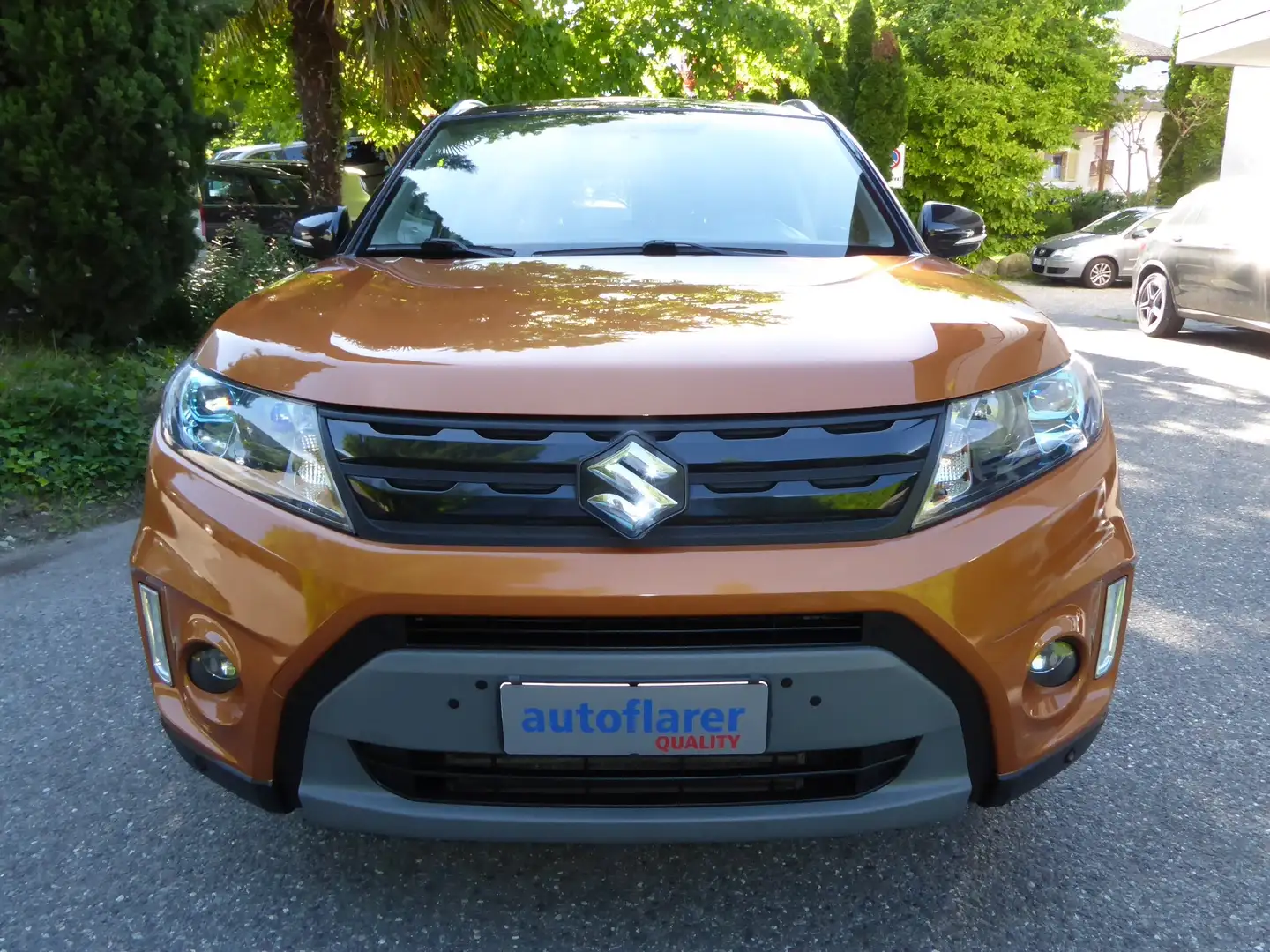 Suzuki Vitara 1.6 ddis 120CV 4X4 ALLGRIP *CARPLAY*PANO*ACC*CAM* Naranja - 2