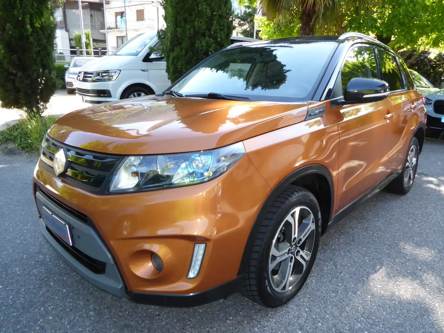Suzuki Vitara 1.6 ddis 120CV 4X4 ALLGRIP *CARPLAY*PANO*ACC*CAM* Naranja - 1