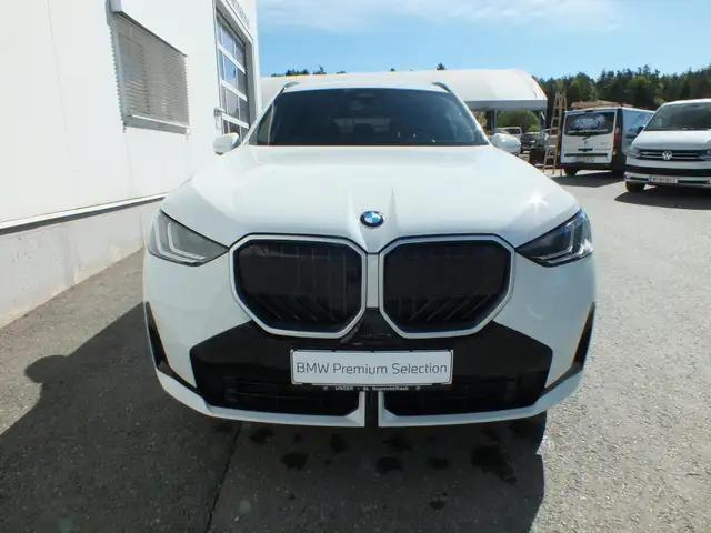 BMW X3 30e xDrive Ansicht 3
