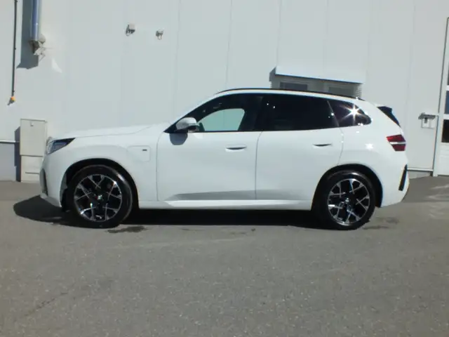 BMW X3 30e xDrive Ansicht 4