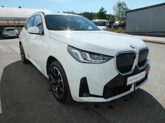 BMW X3 30e xDrive Ansicht 2
