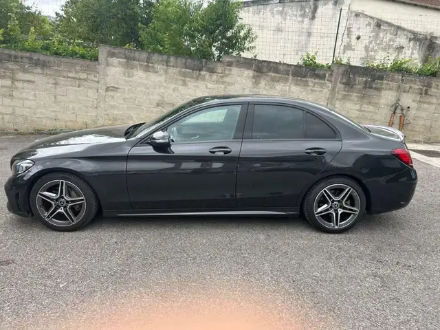 Mercedes-Benz C Class view 4