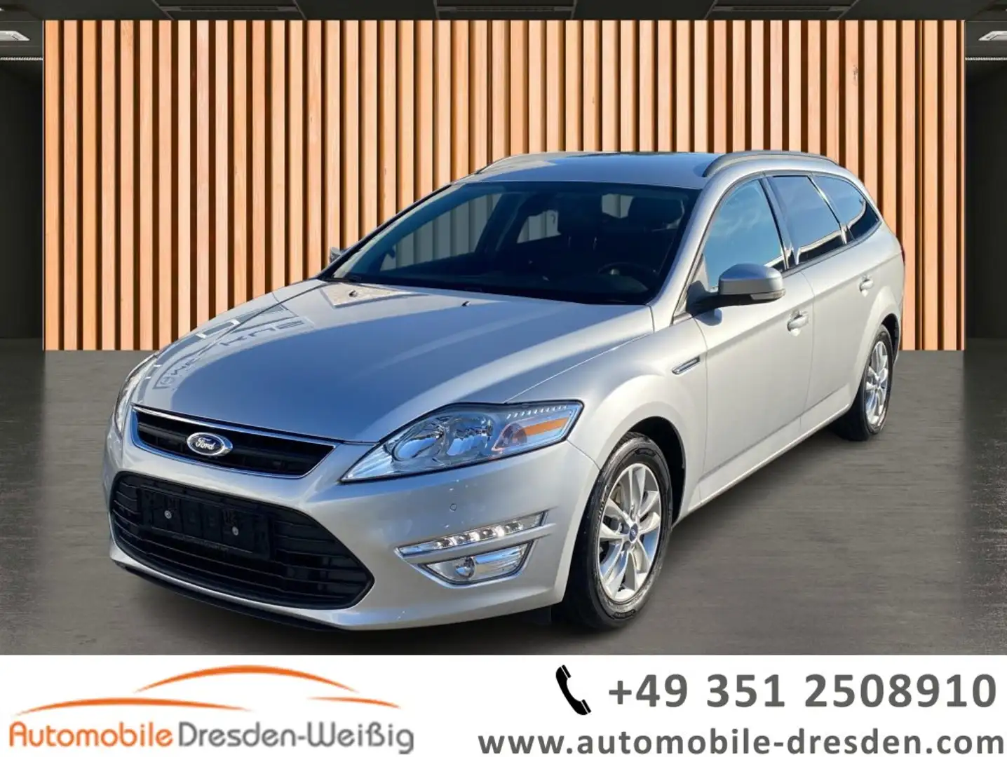 Ford Mondeo 1,6 l EcoBoost Champions Edition*Navi* Срібний - 1