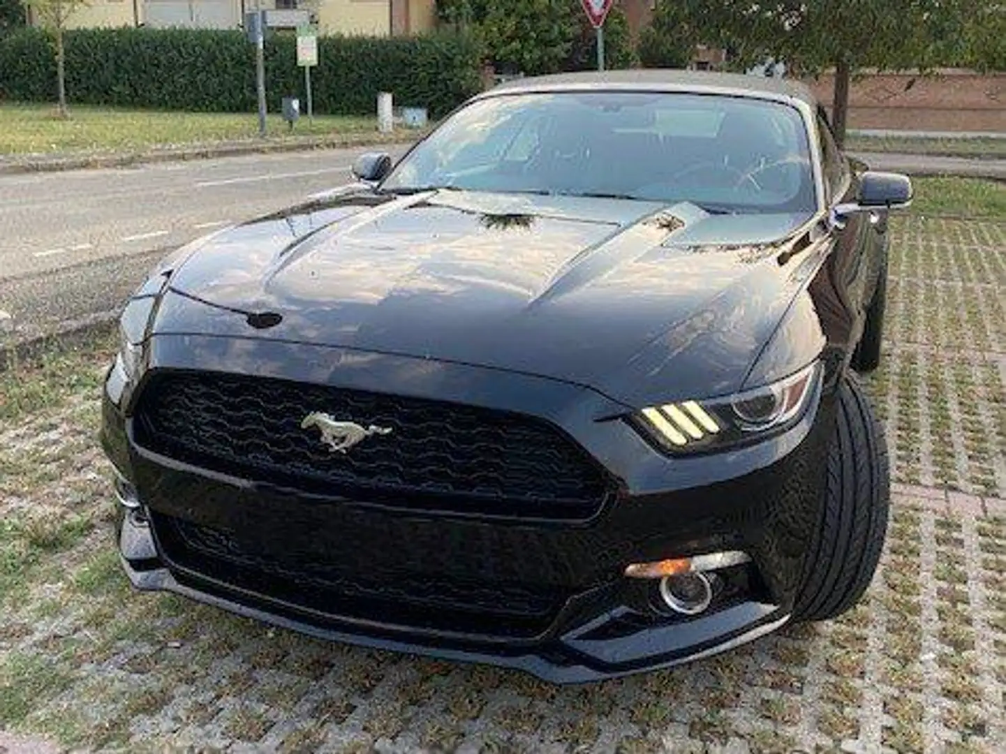 Ford Mustang ECOBOOST 2.3 Nero - 1