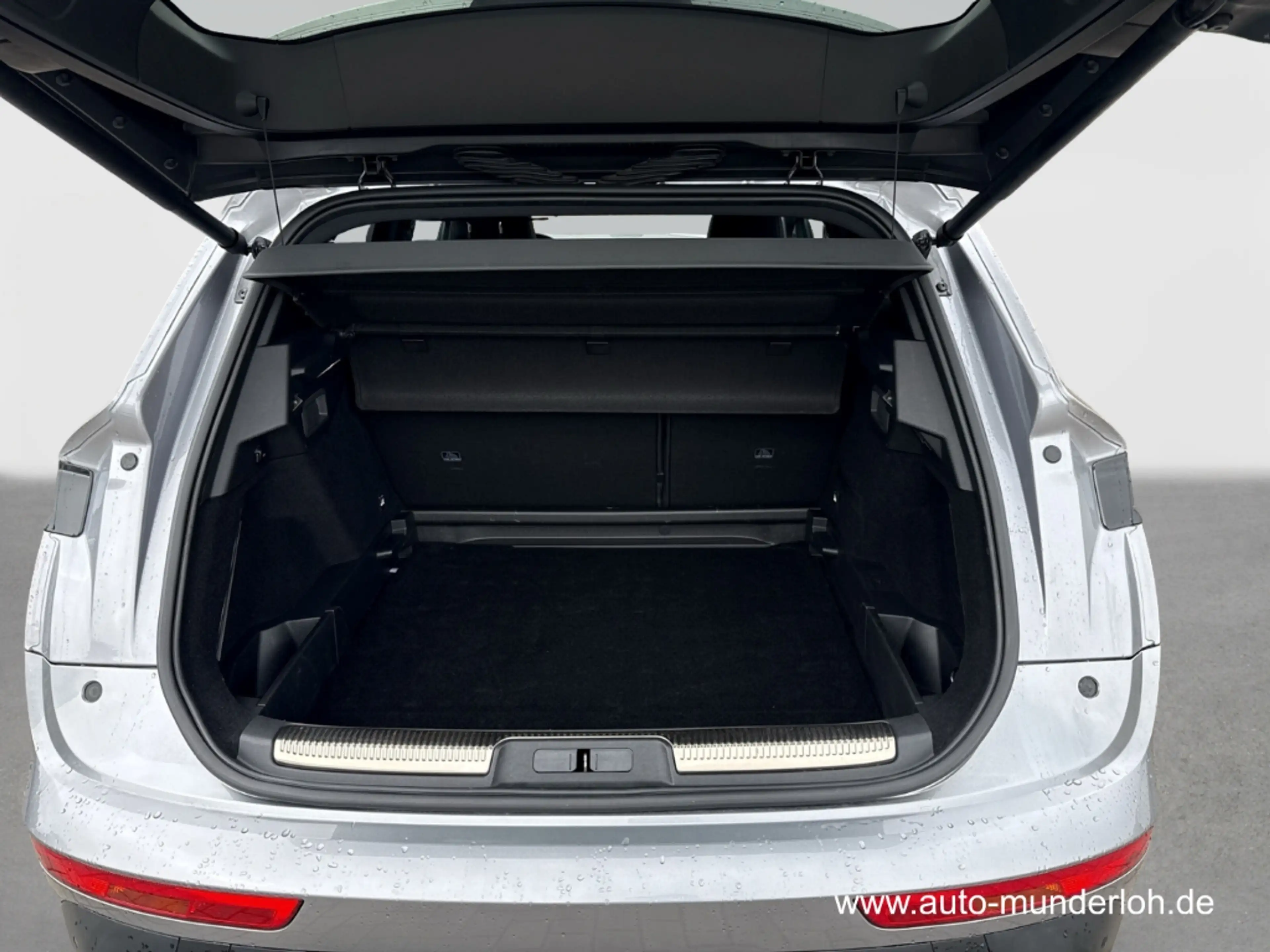 DS Automobiles DS 7 E-Tense 225 Ligne Noir Plug-In LEDER NAVI LED-ACTI — photo 6