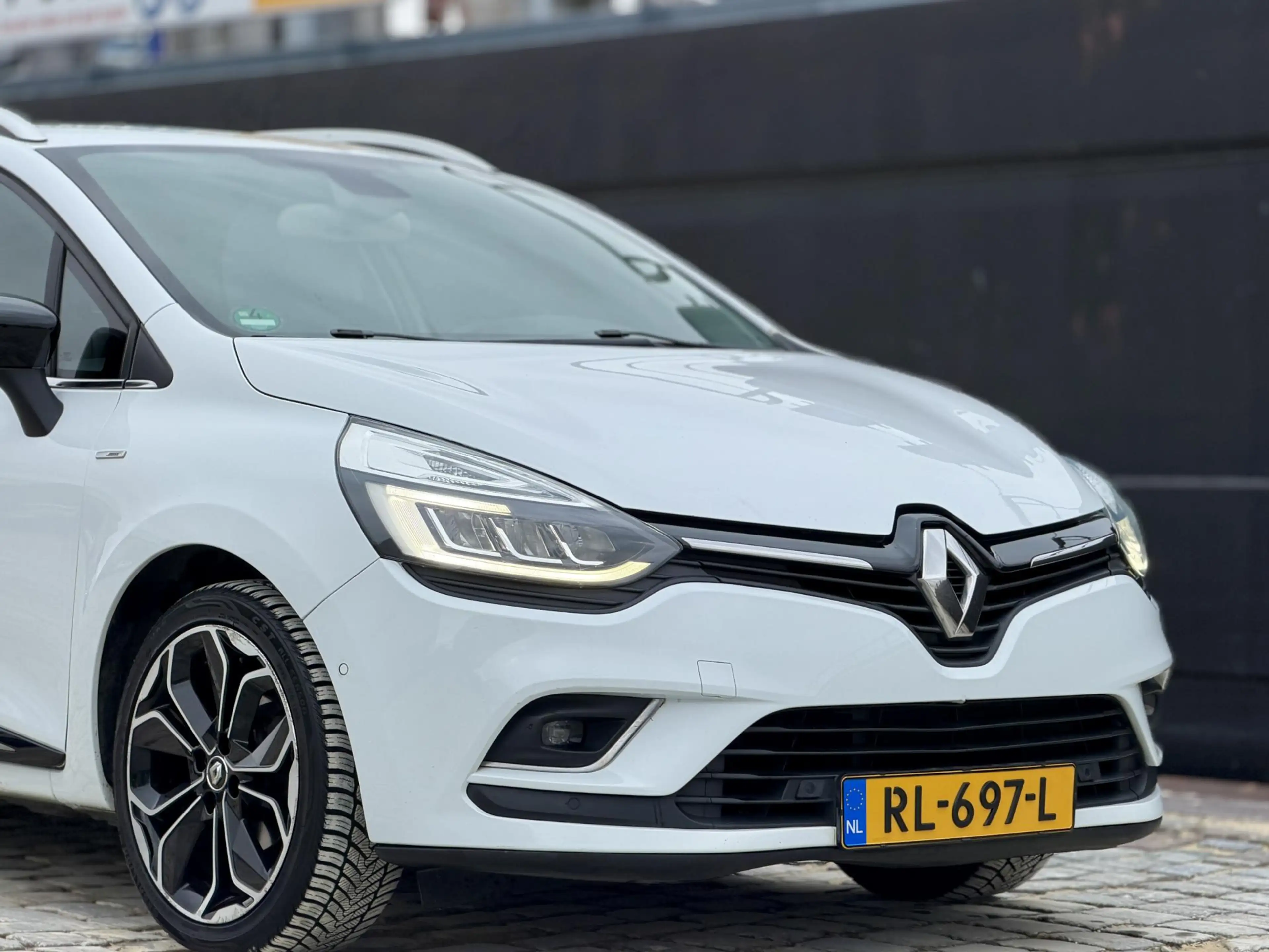 Renault Clio Estate 0.9 TCe Bose|HalfLeer|Camera|Stoelverwarmin — photo 2