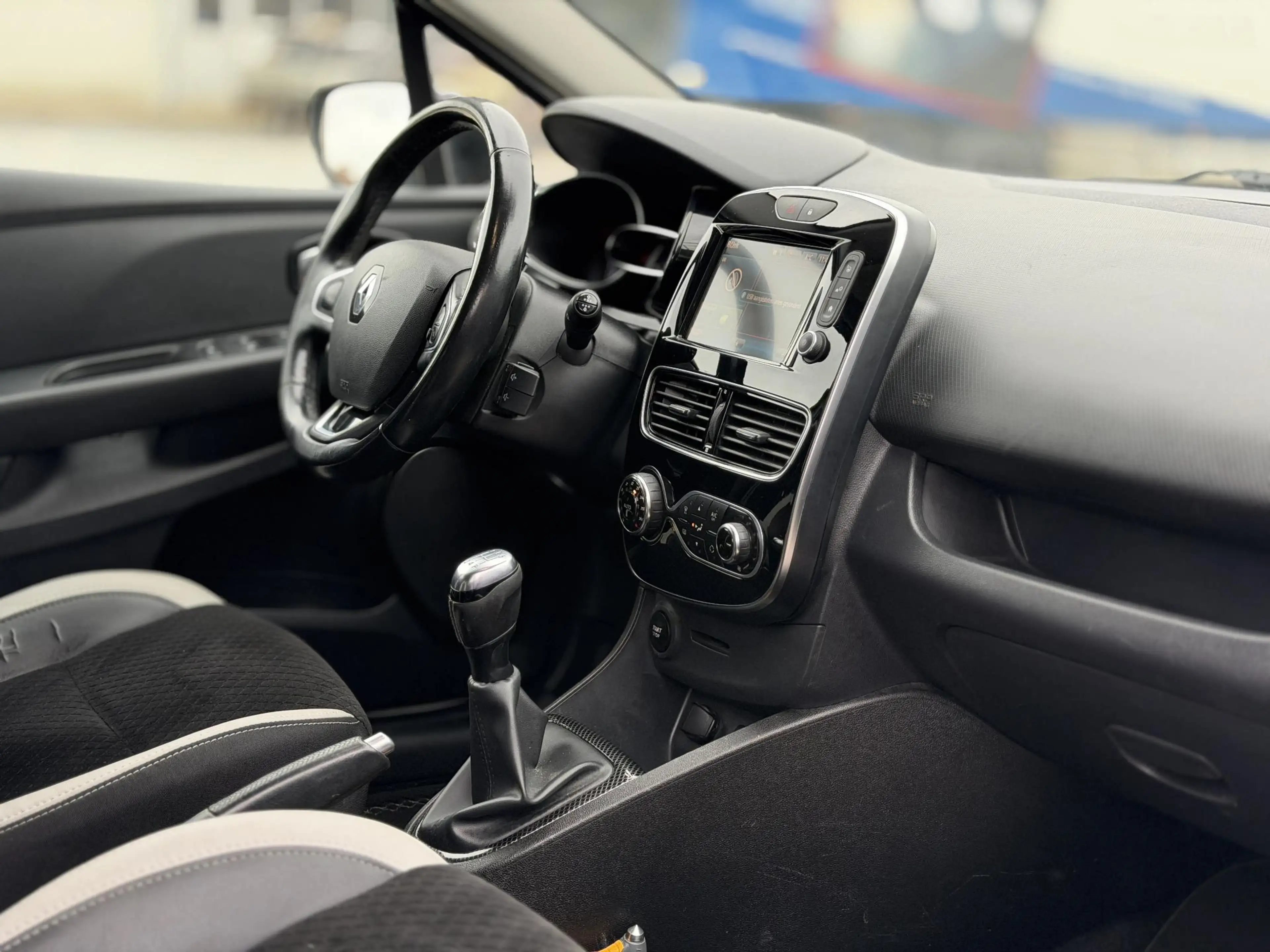 Renault Clio Estate 0.9 TCe Bose|HalfLeer|Camera|Stoelverwarmin — photo 12