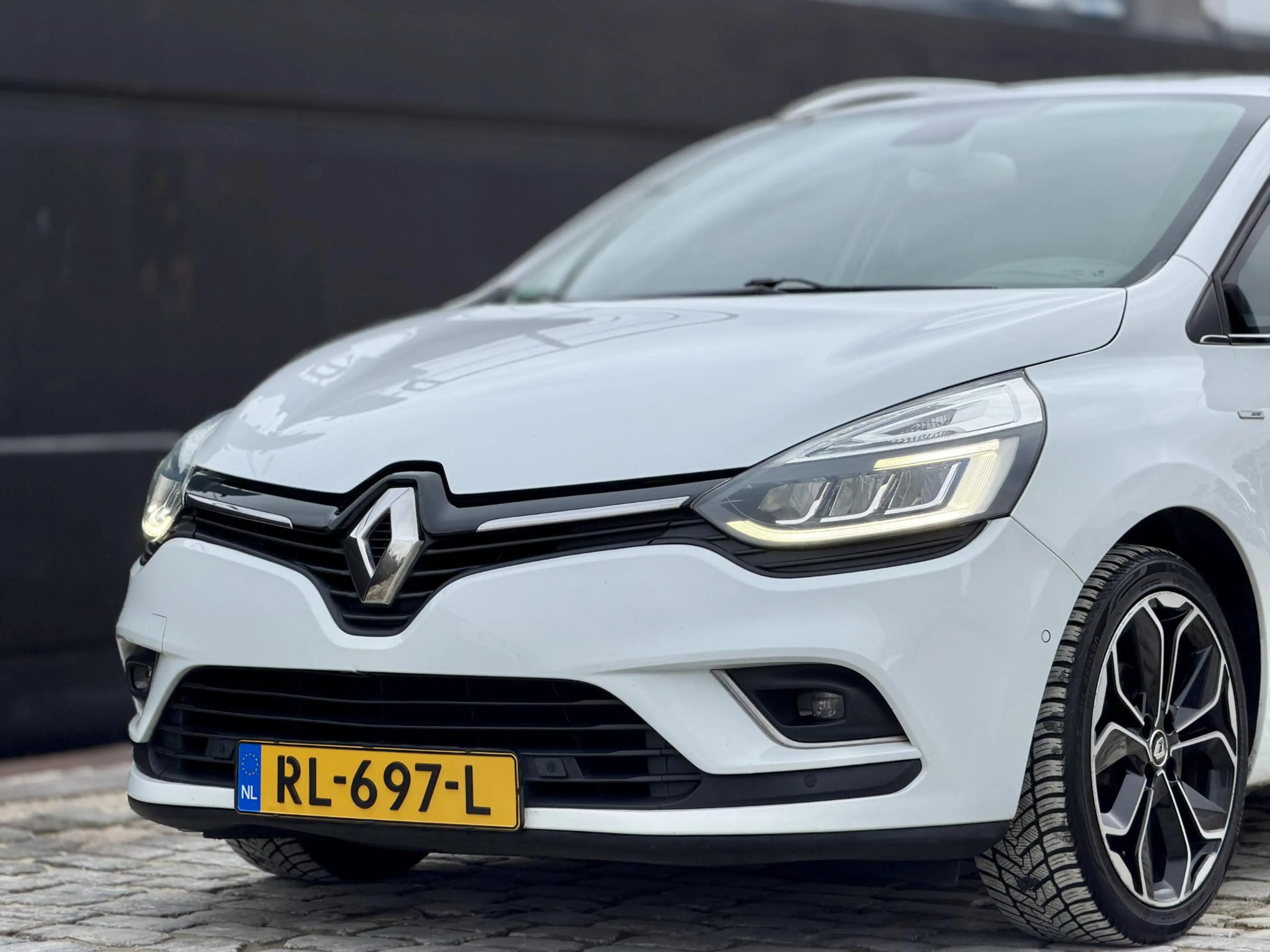 Renault Clio Estate 0.9 TCe Bose|HalfLeer|Camera|Stoelverwarmin — photo 8