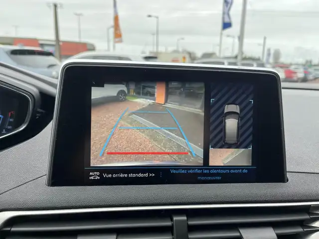 Peugeot 3008 view 7