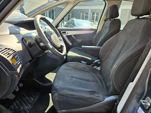Citroen C4 Picasso view 7