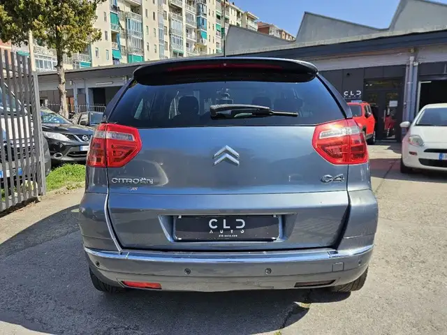 Citroen C4 Picasso view 4
