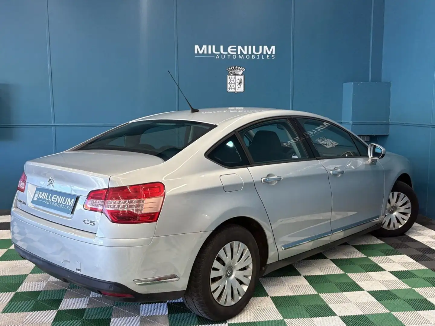 Citroen C5 2.0 HDI138 FAP CONFORT BVA Gris - 2