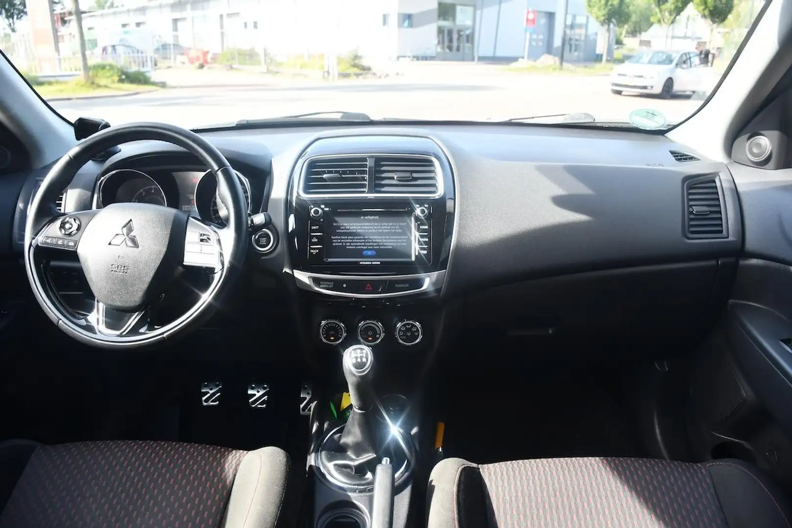 Mitsubishi ASX 1.6 Cleartec Connect Pro Clima|Cruise|Navi! Zwart - 2