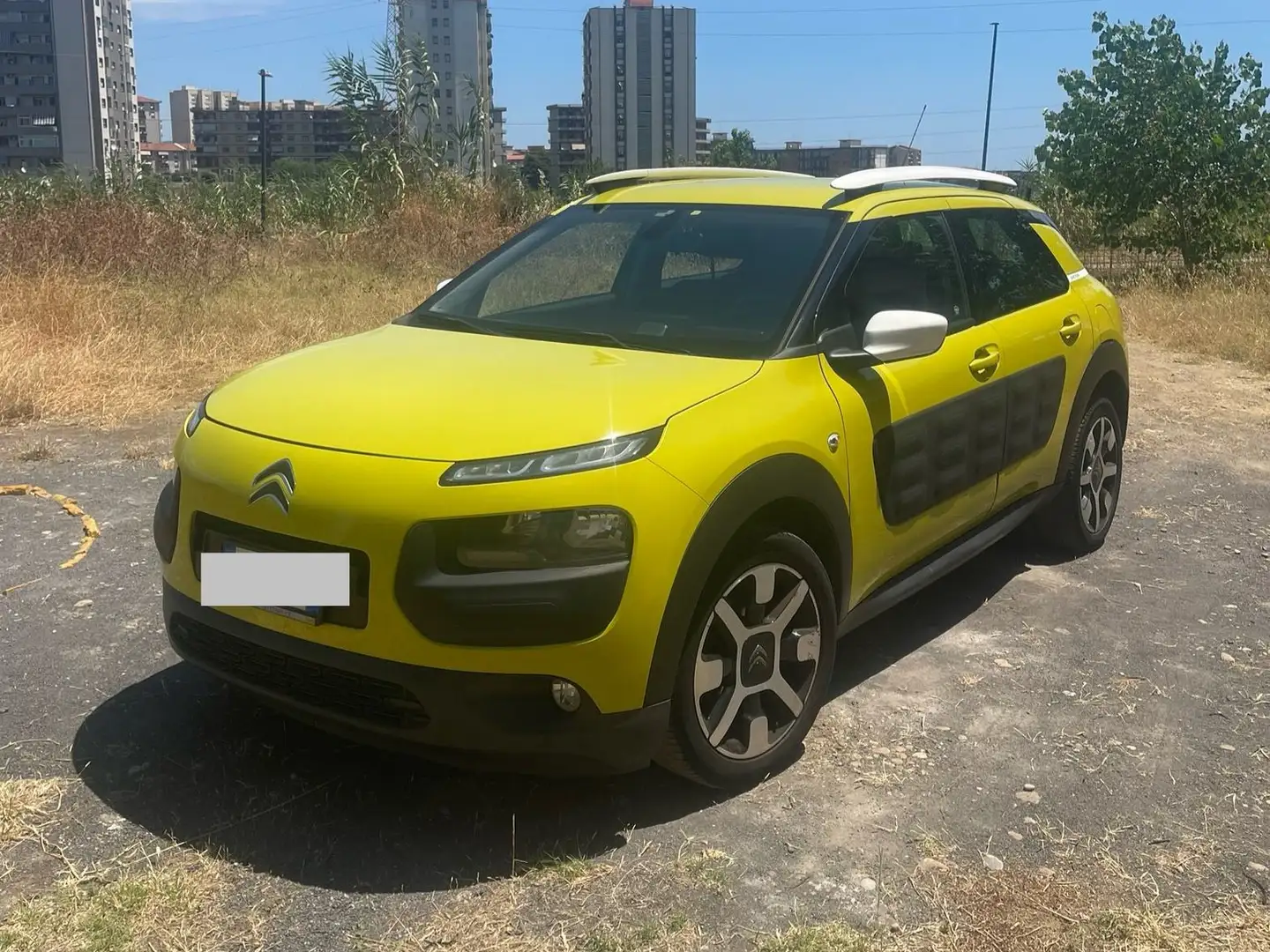 Citroen C4 C4 Cactus 1.2 puretech Shine Edition 82cv Jaune - 1