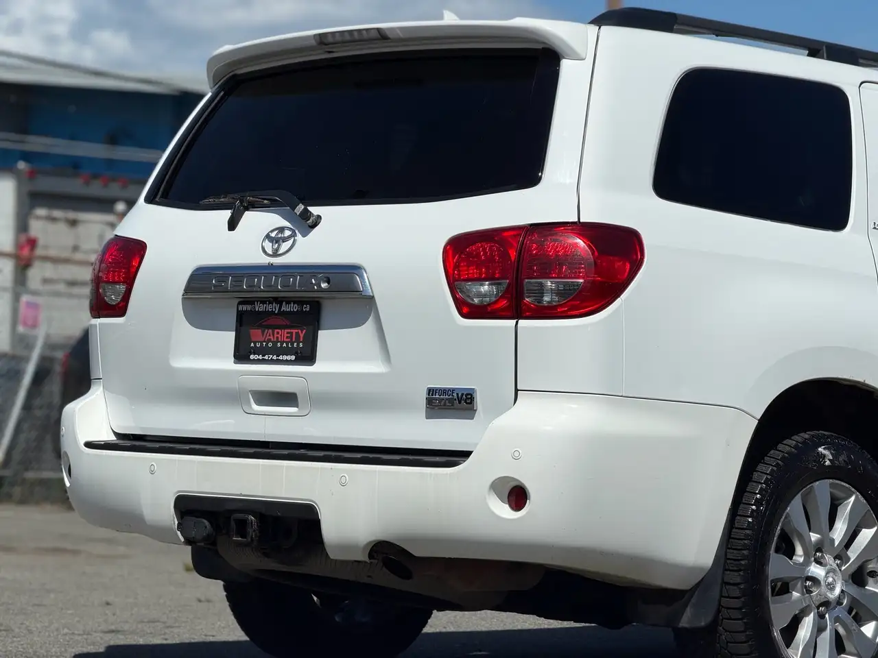 Toyota Sequoia снимка Toyota Sequoia