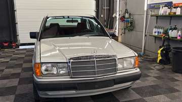 Benzine AUTOMATIQUE bj. 1988 178000km Oldtimer
