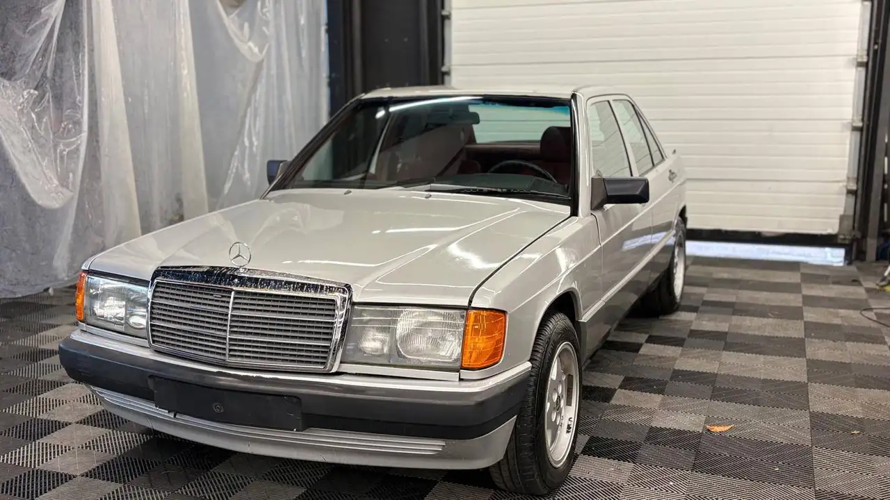 Mercedes-Benz 190 Benzine AUTOMATIQUE bj. 1988 178000km Oldtimer, foto 2