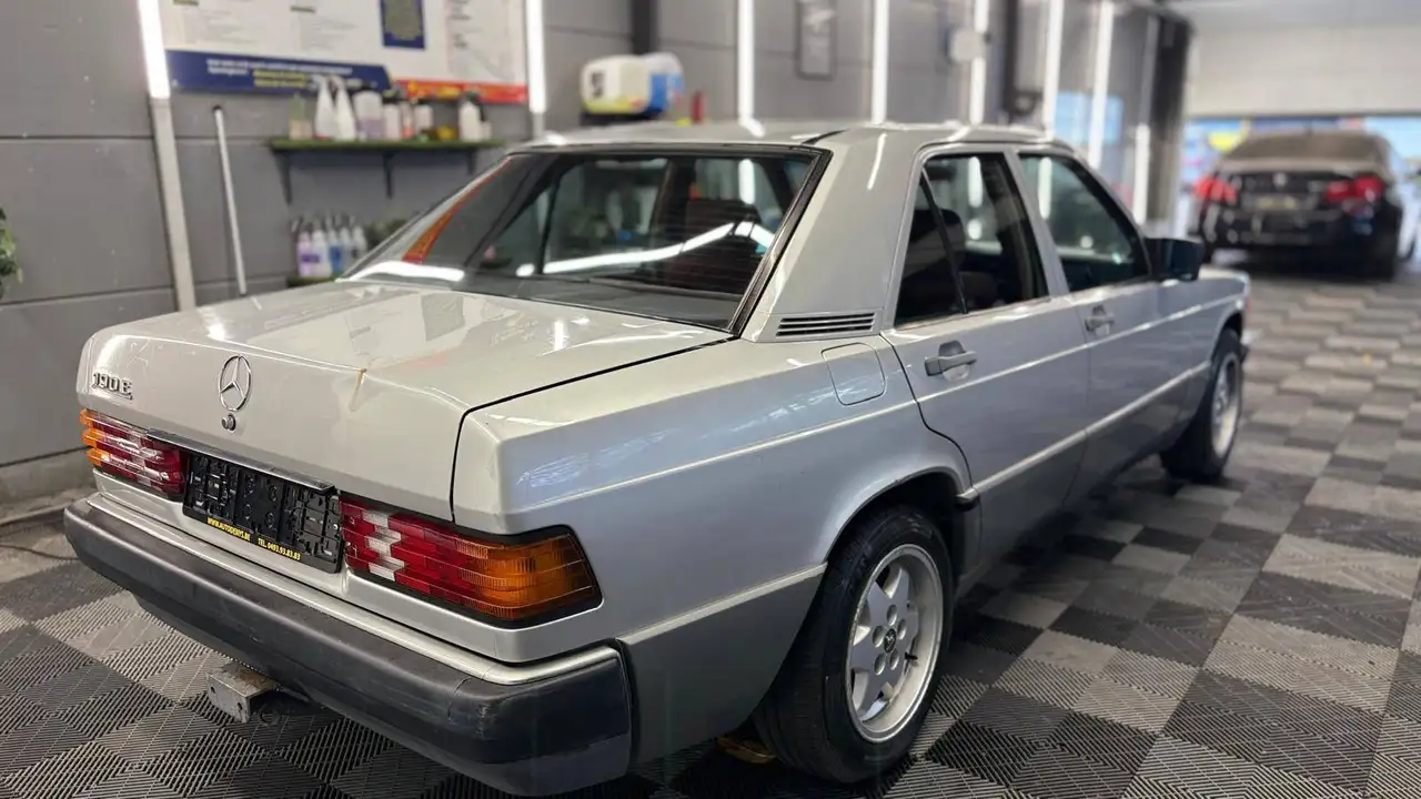 Mercedes-Benz 190 Benzine AUTOMATIQUE bj. 1988 178000km Oldtimer, foto 7