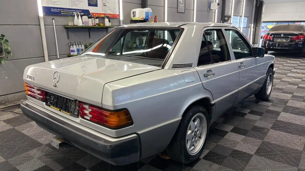 Mercedes-Benz 190 Benzine AUTOMATIQUE bj. 1988 178000km Oldtimer, foto 8