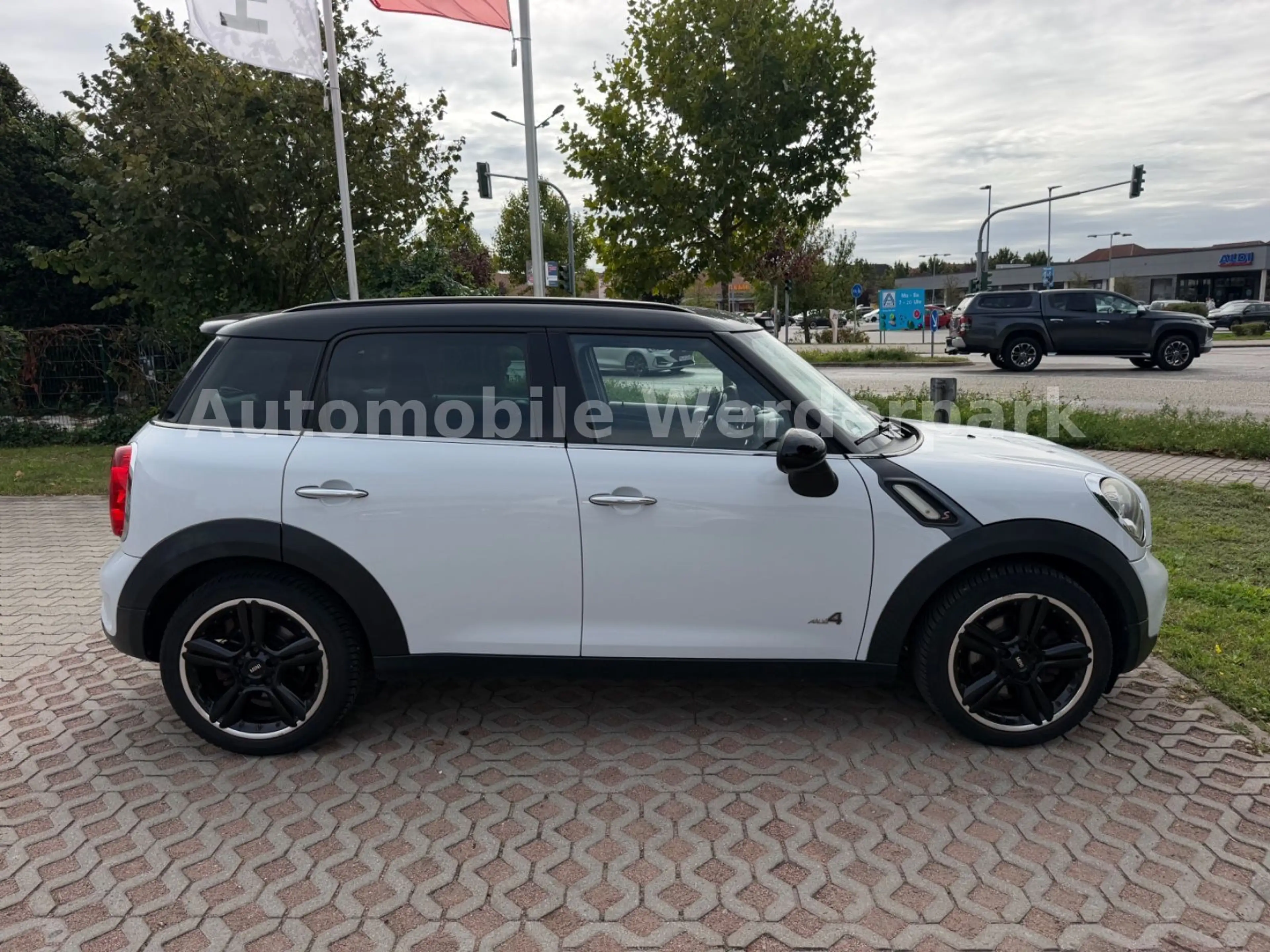 MINI Cooper S Countryman Cooper S All4 — photo 9