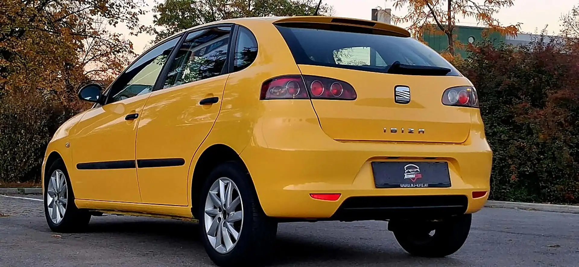 SEAT Ibiza Fresh 1,2 Pickerl 12/2027+4 Gelb - 2