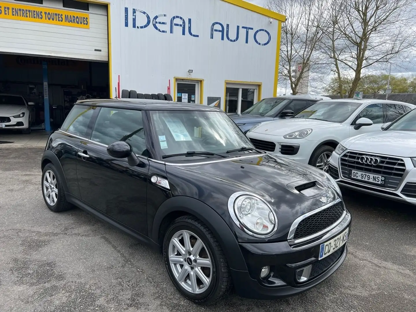 MINI Cooper SD COOPER SD 143CH Negru - 1
