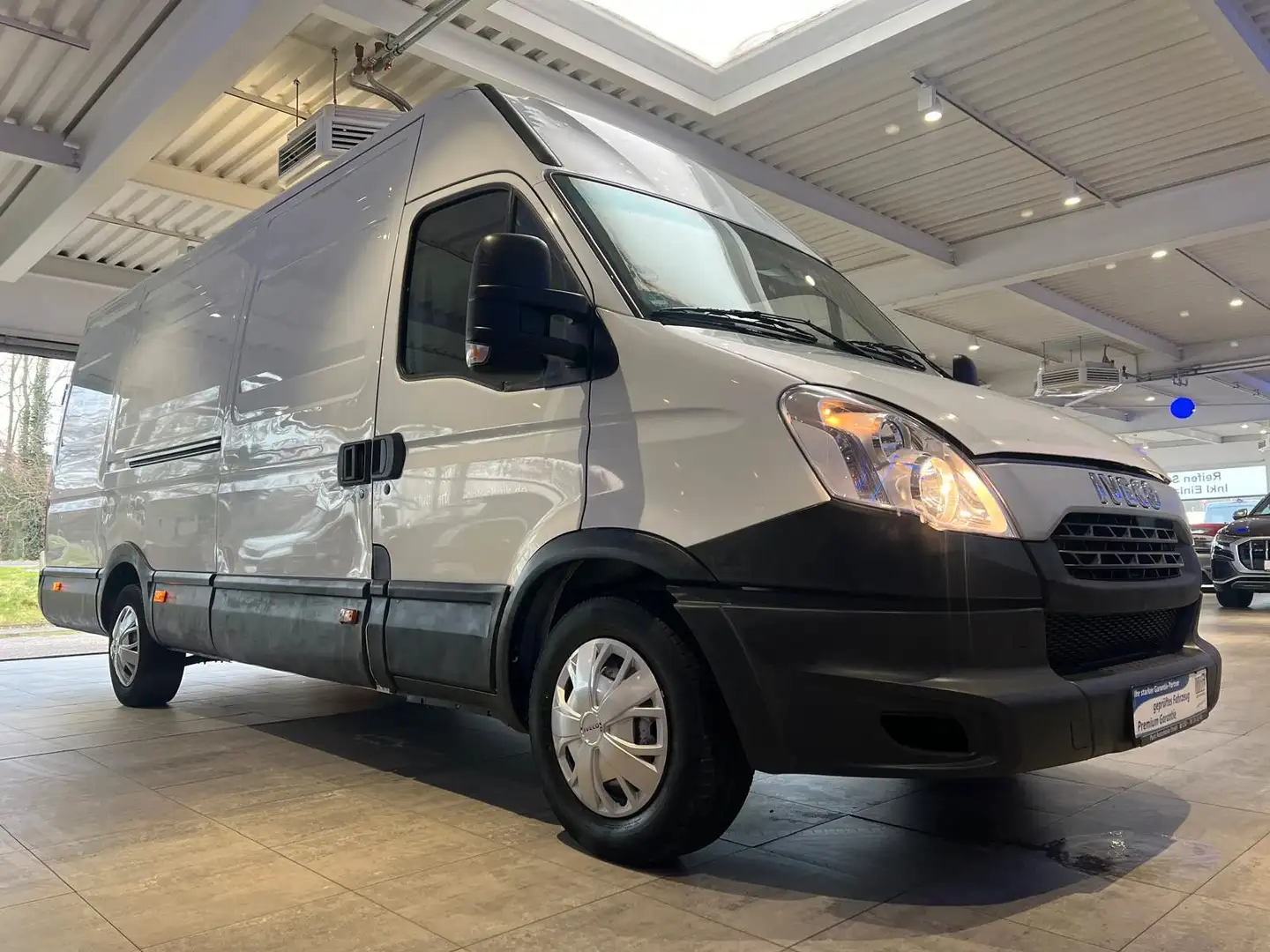 Iveco Daily 3,0 HPI 35s17 Maxi Hoch+Lang XXL Blanc - 2