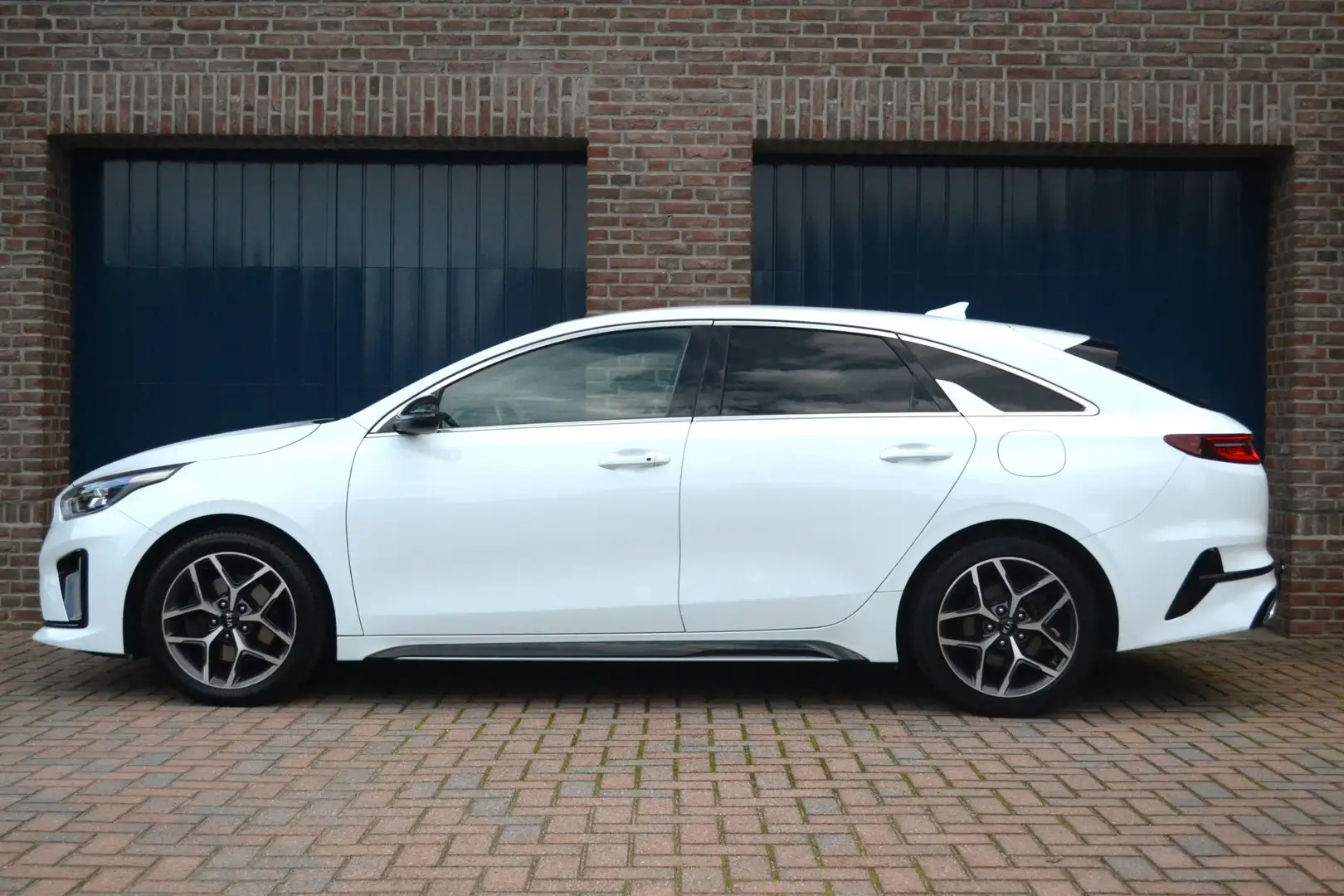 Kia ProCeed / pro_cee'd 1.0 T-GDI GT-Line | Trekhaak | Virtual Cockpit | K Blanc - 2
