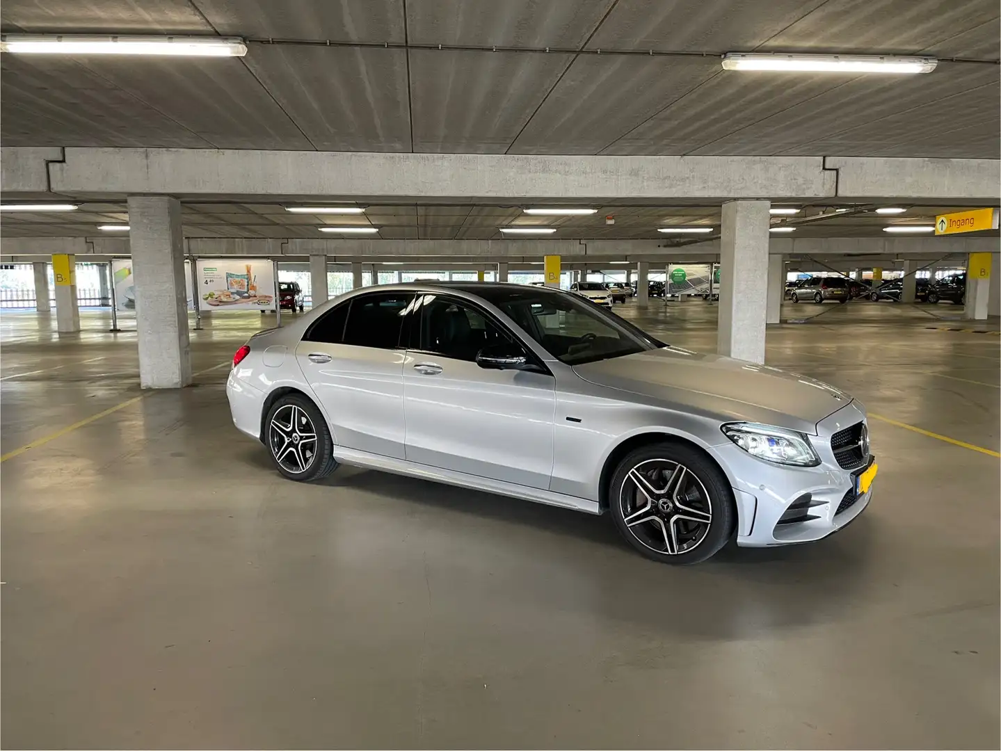 Mercedes-Benz C 300 e 4Matic 9G-TRONIC AMG Line Full opties 333pk - 1