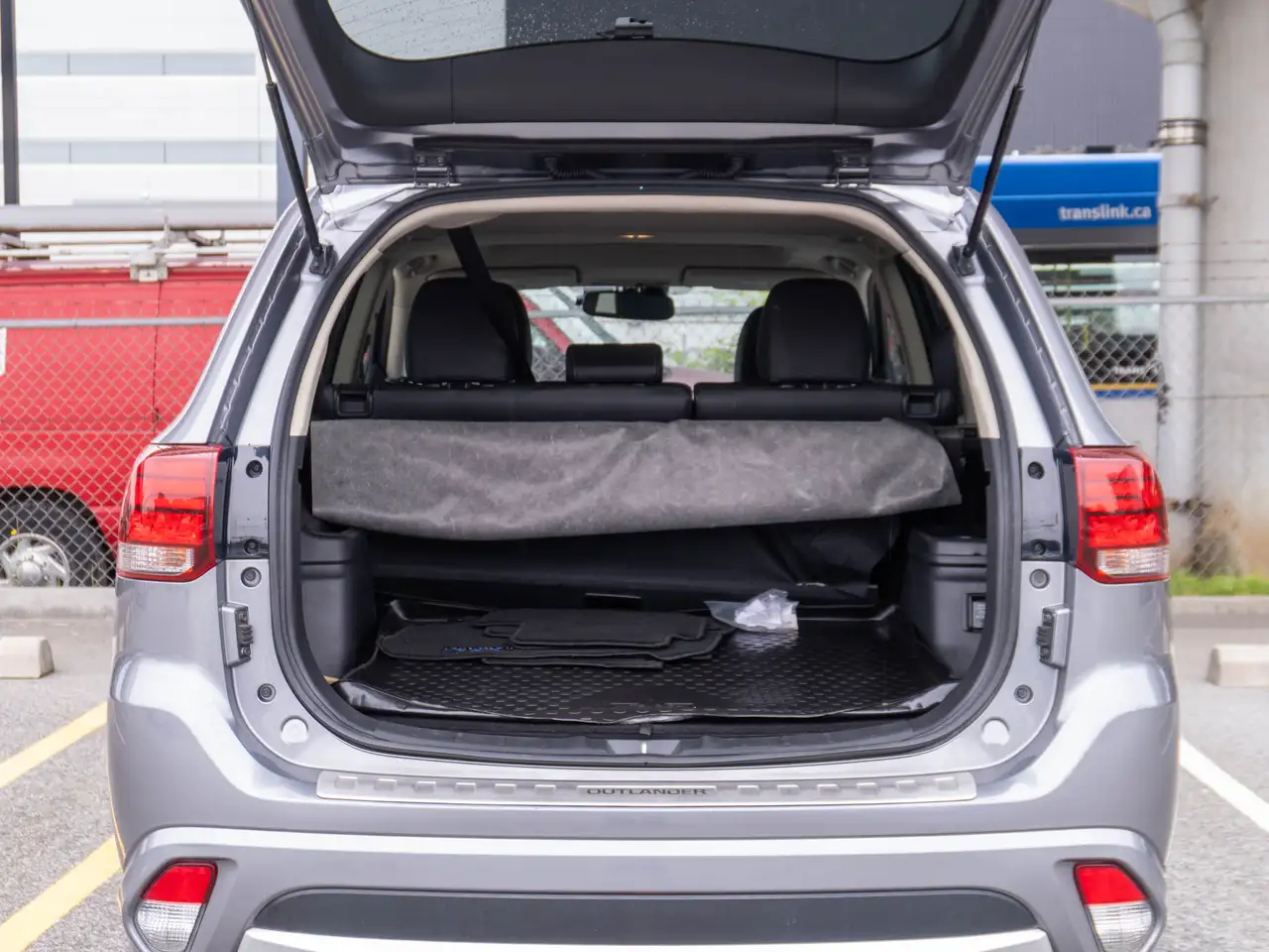 Mitsubishi Outlander photo Mitsubishi Outlander