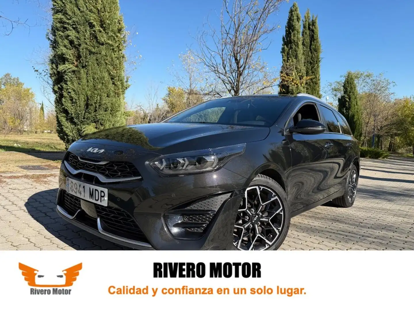 Kia Cerato Tourer 1.5 MHEV 118kW(160CV) GT Line DCT Negro - 1