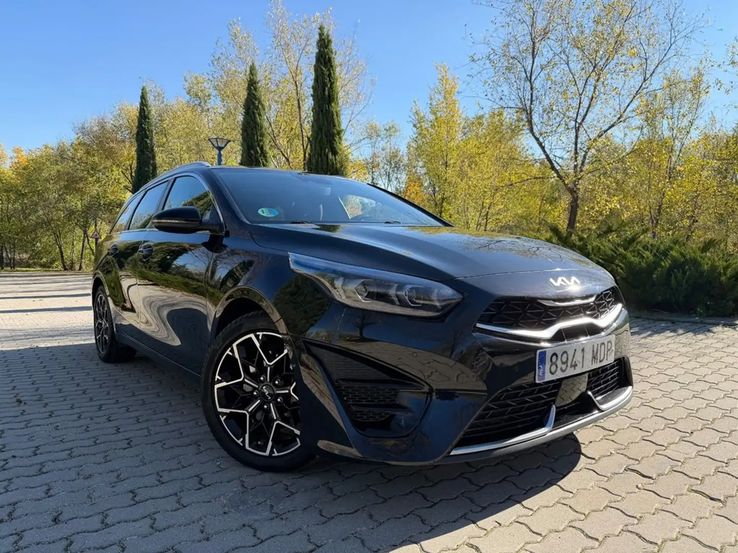 Kia Cerato Tourer 1.5 MHEV 118kW(160CV) GT Line DCT Schwarz - 2