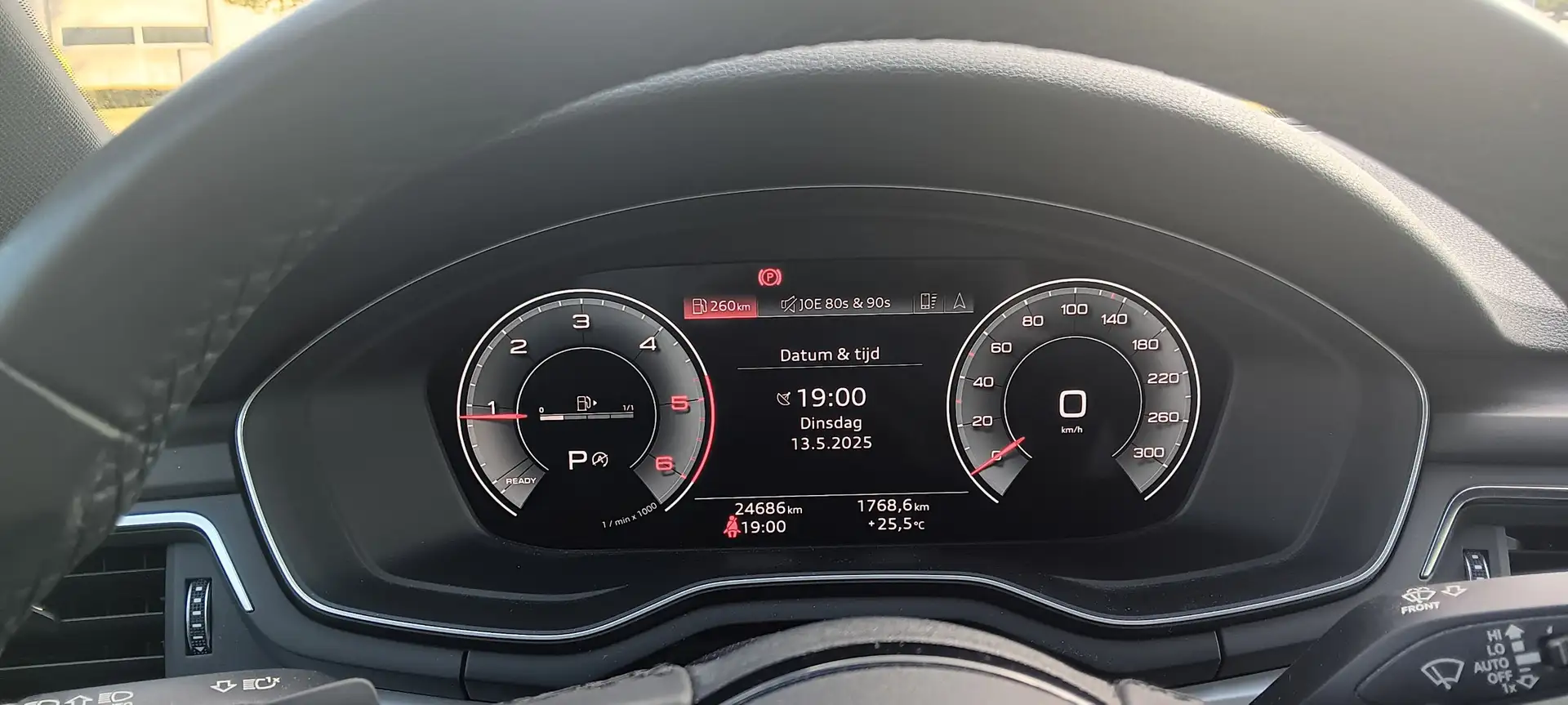 Audi A4 A4 Avant 30 TDI S tronic S line Zwart - 2