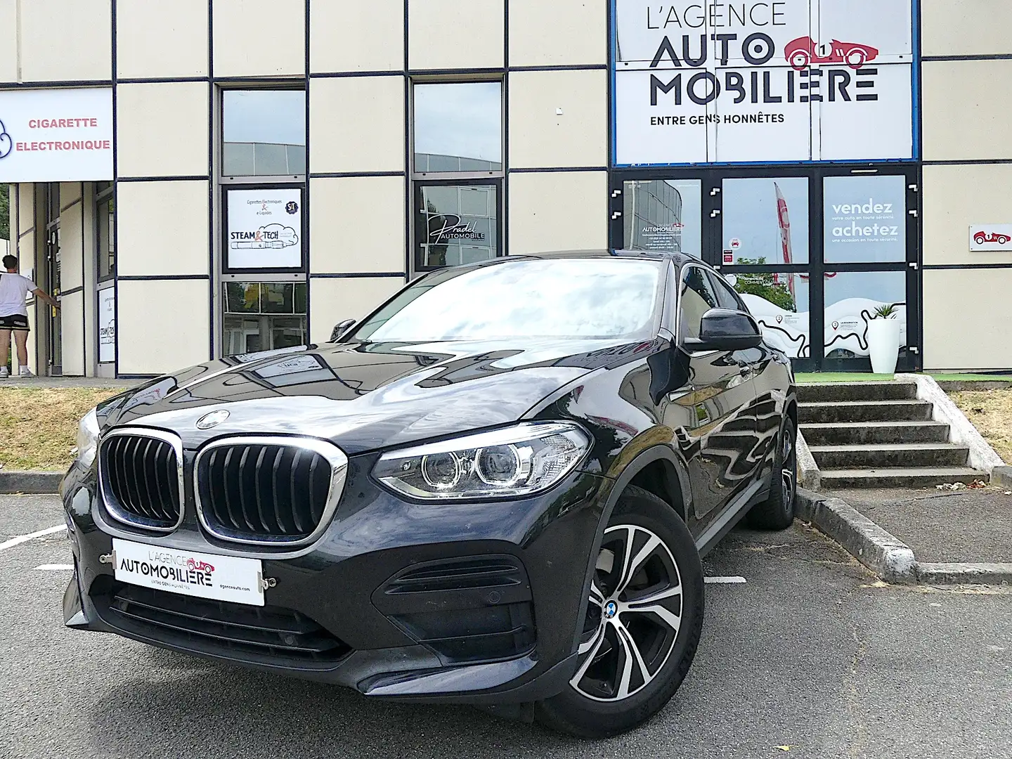 BMW X4 X4 xDrive20d 190 ch BVA8 Business Design Noir - 1