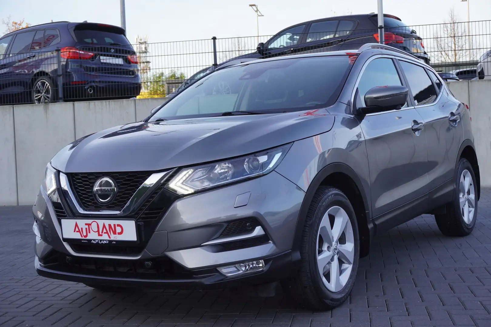 Nissan Qashqai 1.5 dCi Navi Panorama 360° Sitzheizung Grau - 2