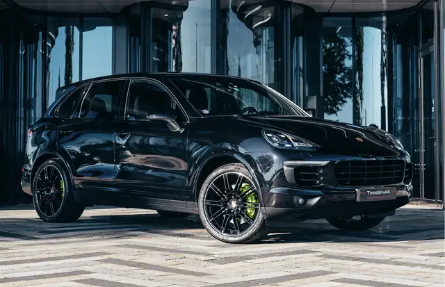 Porsche Cayenne 3.0 S E-Hybrid PANO PASM BOSE