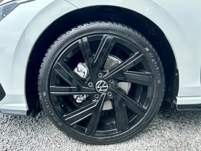 Volkswagen Golf view 6