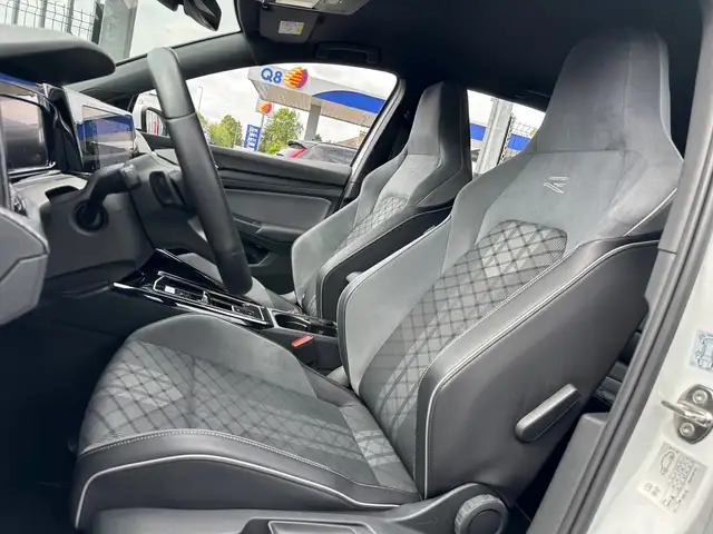Volkswagen Golf view 8