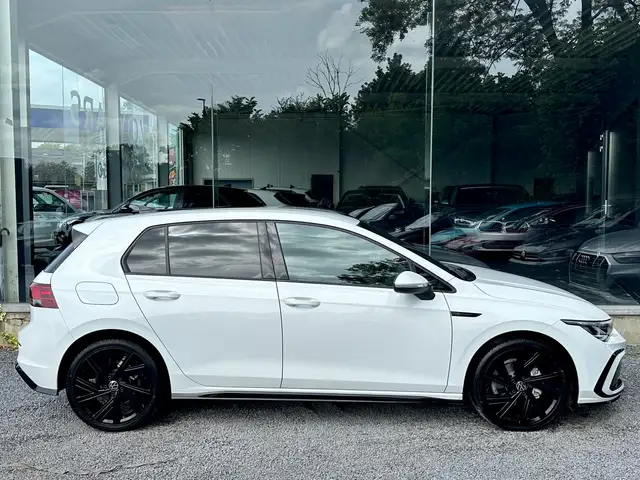 Volkswagen Golf view 4